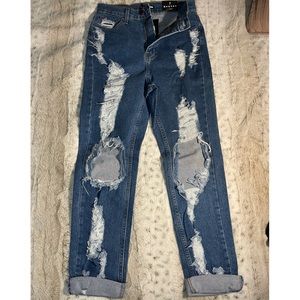 Fashion Nova - Size 7 High Waisted Jeans